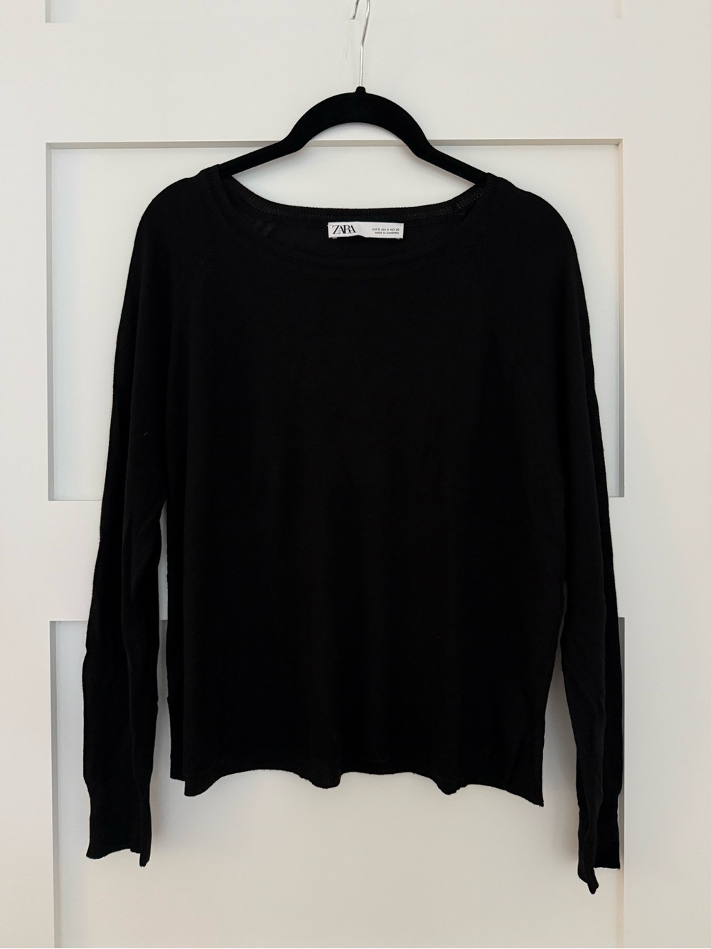 NWOT ZARA Black Long-Sleeve Crewneck Sweater - S